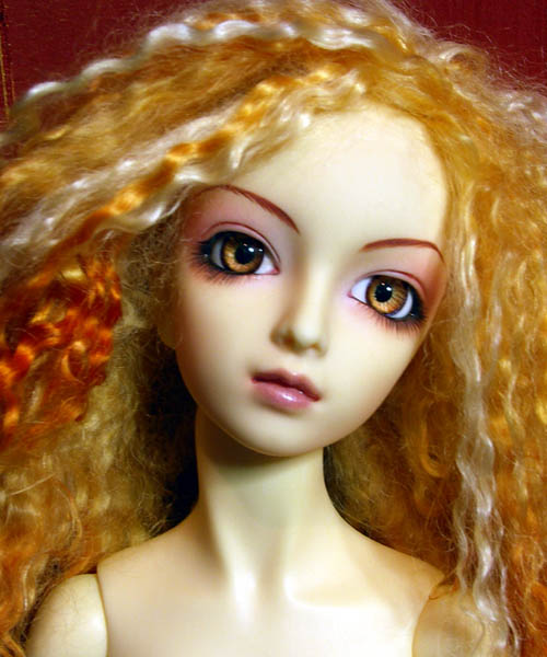 darini_madoka_3.JPG (57330 octets)